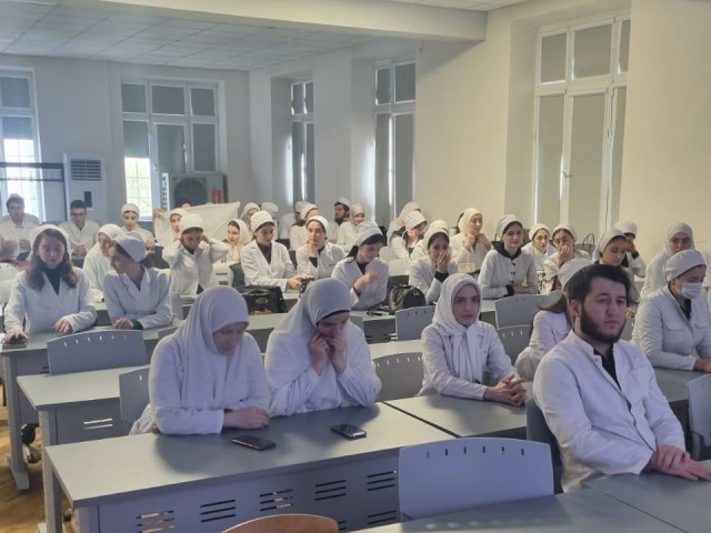 Выпускники ведущего чеченского вуза смогут пойти работать в Можайскую больницу