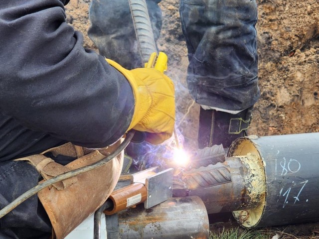 В Покровском заменят изношенные тепловые трубы