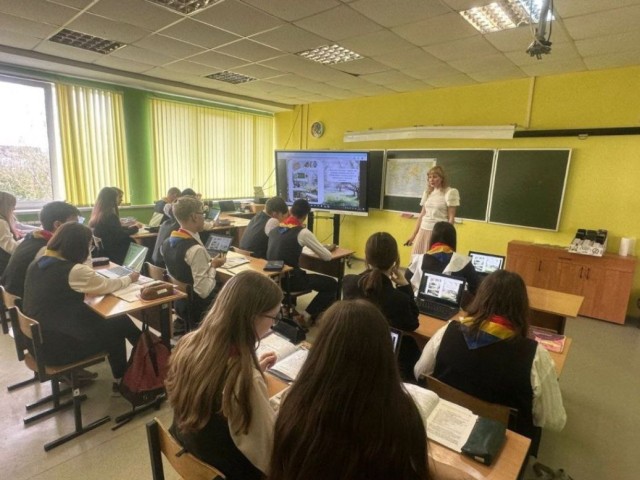Запрудненская гимназия стала лучшей «Школой полного дня» в Московской области