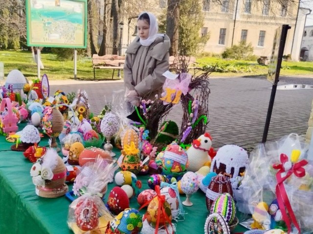 Пасхальная выставка-ярмарка работает до конца пасхальной недели в Волоколамске