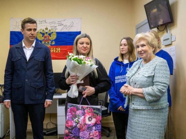 Медиков Люберецкой подстанции скорой помощи поздравили с профессиональным праздником