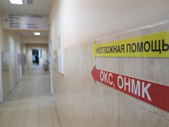 Пострадавшим при падении лифта рабочим в Чехове оказали помощь и отпустили домой