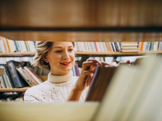 Встречи с писателями, спектакли, викторины и квесты: как пройдет «Библионочь» в Клину