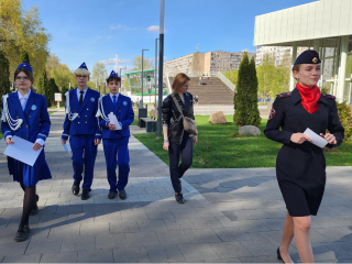 Лобненские школьники провели уроки мобильной безопасности в парке