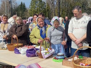 Освятить куличи жители Власихи могут до 17:00 на Соборной площади