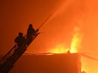 У карьера Волкуша ночью сгорели декорации к сериалу