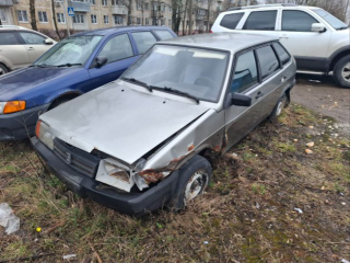 Хозяев видавшей виды «девятки» на улице Маркова ищут в Чехове