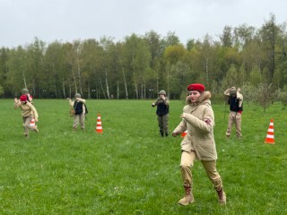 Марш-бросок с препятствиями преодолели юнармейцы Шаховской