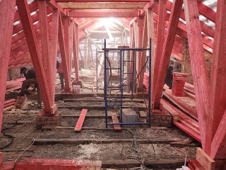 В Волоколамске отремонтировали крышу дома на улице Энтузиастов