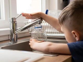 Жителям Москворецкого микрорайона включат воду 30 апреля до 16:00
