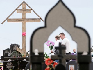 Радоница 2025: Дата, традиции и запреты «родительского дня»