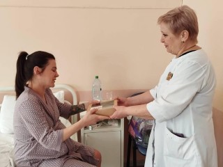 Будущие мамы в Электростали получили подарки в День беременных