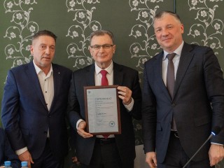 Первый сертификат «Сделано в Жуковском» вручен научному руководителю ЦАГИ