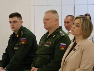 Военнослужащие из Ступина получили членские карточки Ассоциации ветеранов СВО