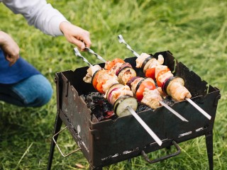 Кулинар перечислил рецепты быстрых маринадов для шашлыка