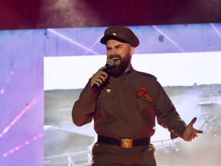 Вокалист из Павловского Посада Александр Кустов занял второе место на конкурсе «Эх, яблочко..!»