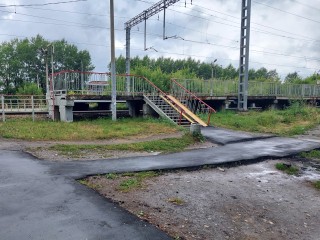 На платформе ж/д станции «Золотово» отремонтировали лестницу
