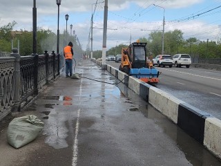 Мост Победы в Химках засиял после работы коммунальщиков