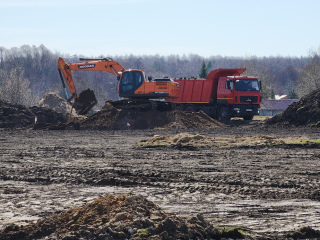 Поле с подогревом обустроят на главном городском стадионе