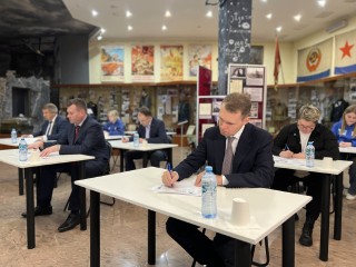 «Единая Россия» в седьмой раз провела патриотический «Диктант Победы»
