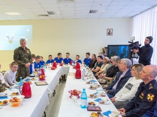 Юнармейцы Реутова встретились с героями нашего времени