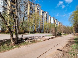 Бетонный след остался от незаконного ларька в микрорайоне Юбилейный