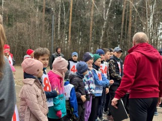 На празднике здоровья в парке «Апаринки» жителей угостили яблоками