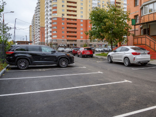 Новую парковочную разметку нанесут на улице Полевой и проспекте Мира