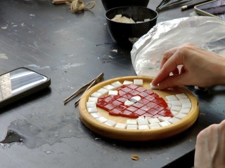 Черноголовцы своими руками сделали подносы, как у древних римлян