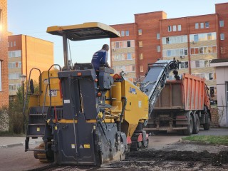 Дорожники приступили к ямочному ремонту на Береговой в Черноголовке