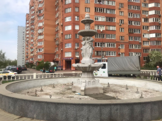 Городской фонтан на улице Лесной в Дзержинском откроют в День весны и труда
