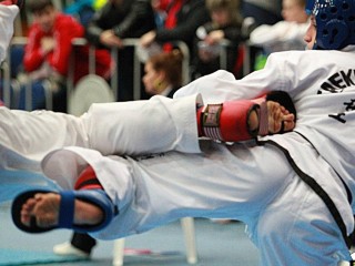 Спортсмены из Краснознаменска соревнуются в Дагестане на чемпионате России по тхэквондо