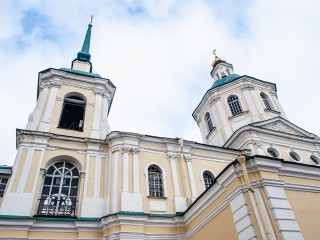 Жители Лобни могут сегодня освятить куличи в пяти храмах округа