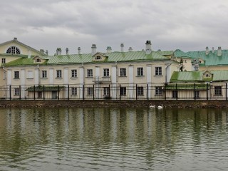 Облака и теплый ветер защитят Сергиев Посад от заморозков, сказал синоптик