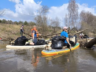 Десятки мешков мусора собрали на первом в году экосплаве в Красноармейске
