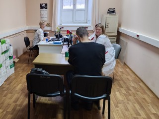 Шесть укушенных клещами пациентов получили помощь в Красногорской больнице