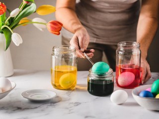 Шпинат предложили использовать как краситель для яиц на Пасху
