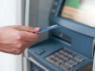 Юрист объяснил, почему не стоит публиковать объявление о найденной карте