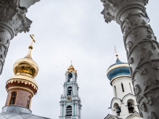 В Троице-Сергиевой лавре раздался пасхальный колокольный звон