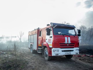 В Коломне локализовали пожар на территории промзоны