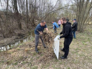 Более 140 волонтеров очистили водоемы Одинцовского округа в рамках акции «Вода России»