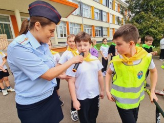 В Домодедове прошла эстафета по ПДД для школьников