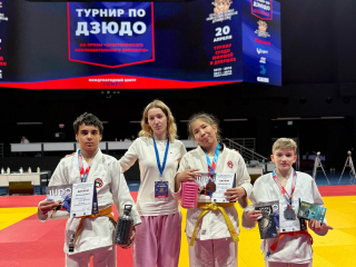 Дзюдоисты из Дзержинского выиграли три медали на турнире в Лужниках