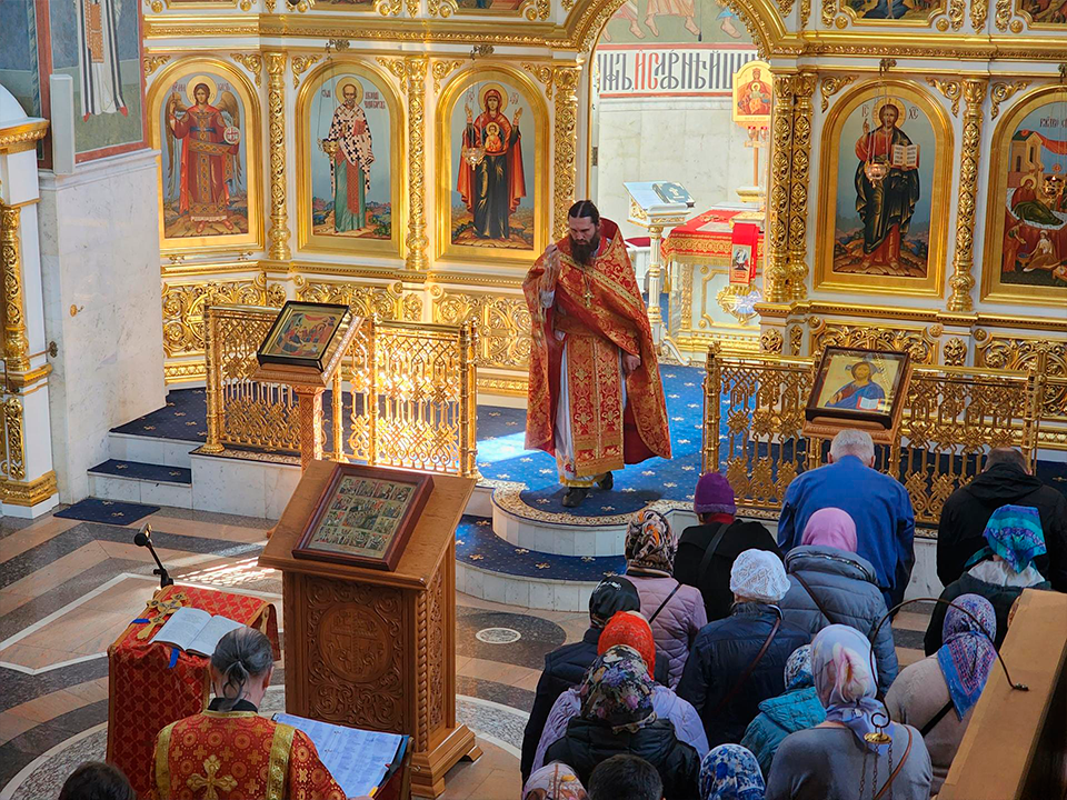 В королевском храме почтили молитвой память павших воинов в День Победы