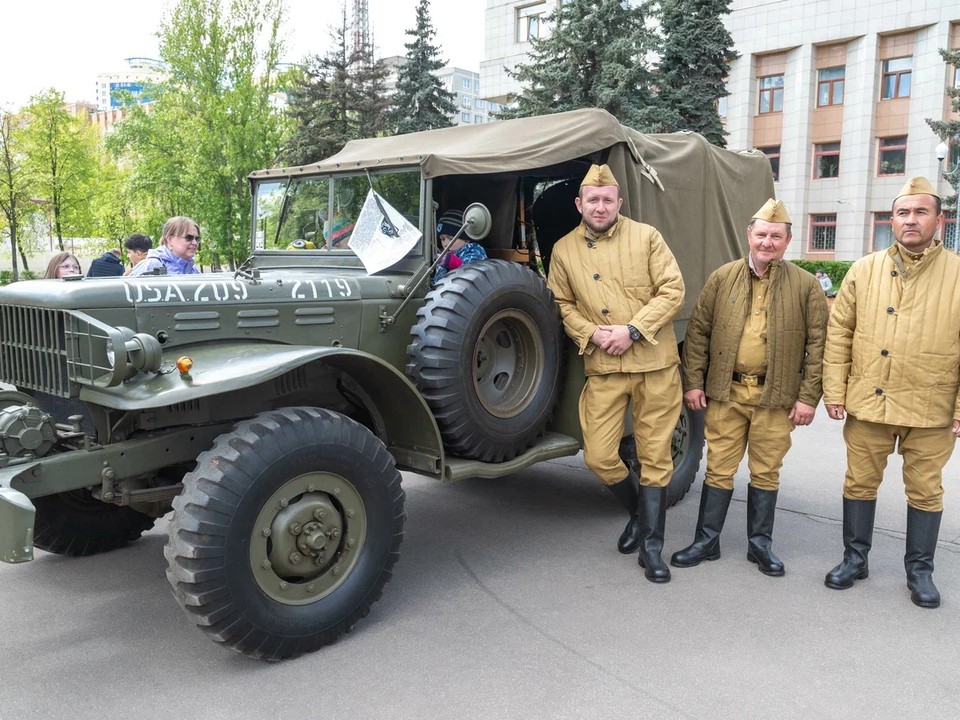 Военная техника времен Великой Отечественной войны приезжала в Реутов