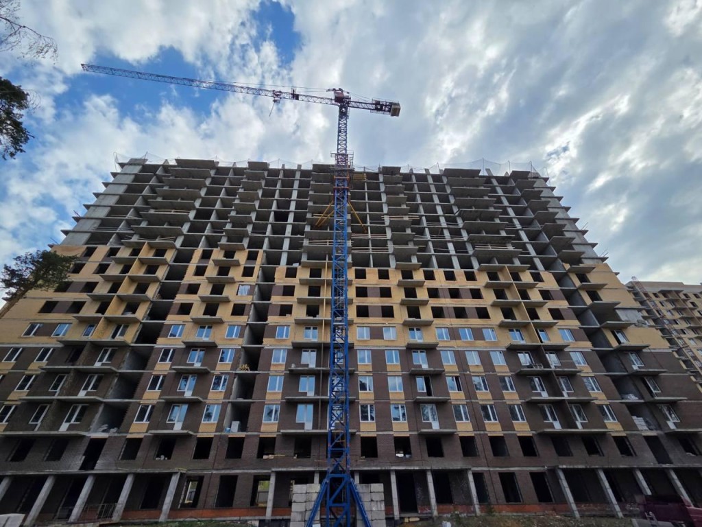 В Раменском приступили к облицовке и кладке стен в корпусах нового ЖК