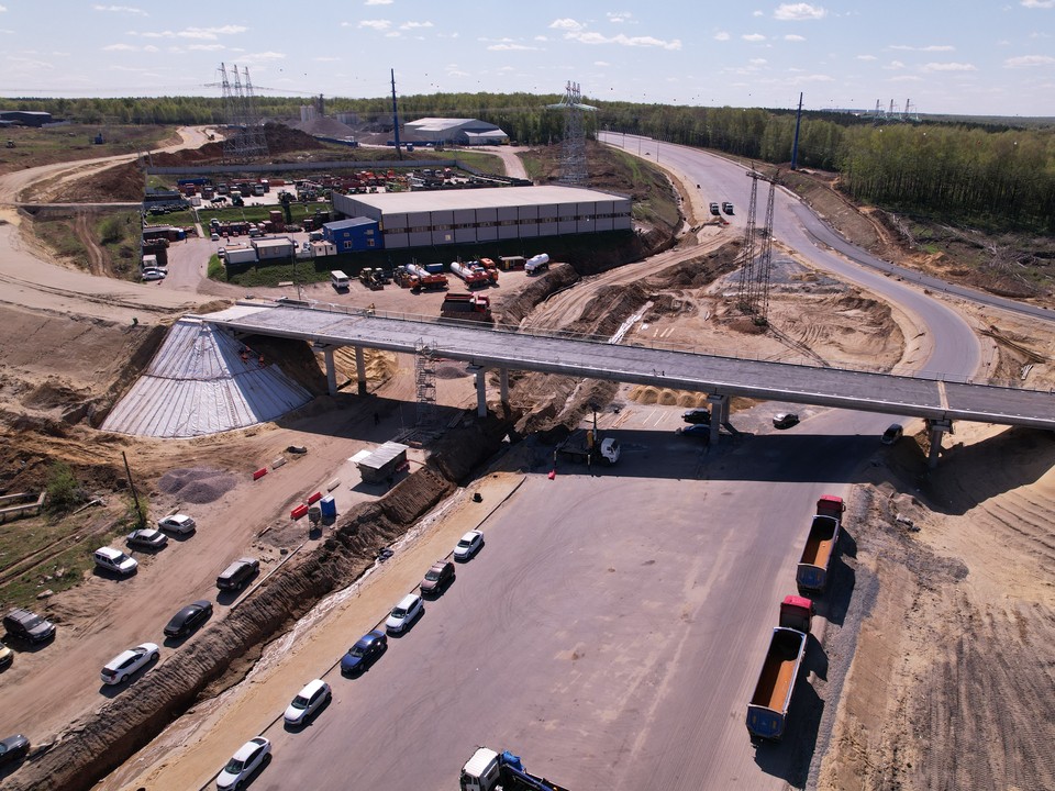 На трассе ЮЛА в Лыткарине возводят путепровод