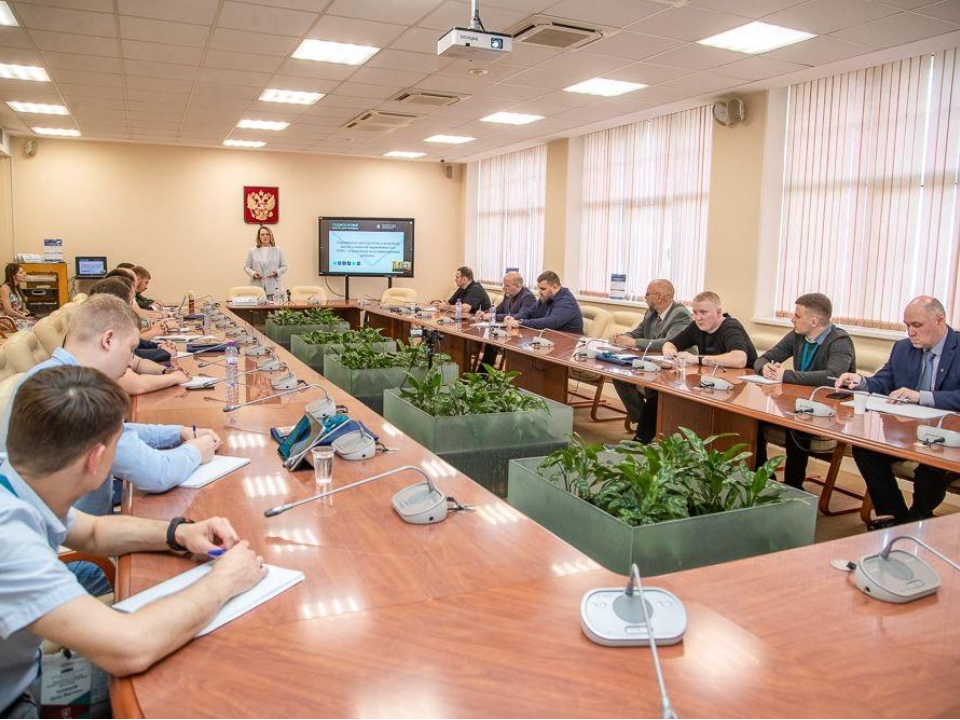 Замминистра ЖКХ провела лекцию для участников СВО, обучающихся в МГИМО