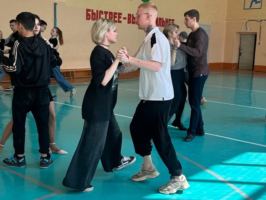 В Можайском техникуме идут последние приготовления к балу выпускников