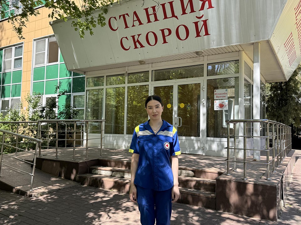 Молодая медсестра из Астрахани нашла призвание на скорой помощи в Одинцове